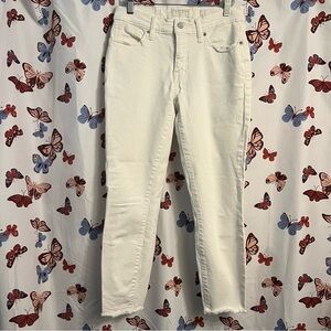 Raw hem skinny jeans